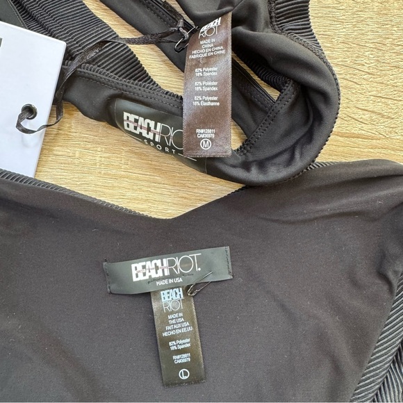 NWT Beach Riot Bikini Set Halter Top & Vanessa Bottoms Black Medium Large - Picture 2 of 3